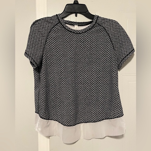 lululemon athletica Tops - Live 32 Lulu Quick Pace Short Sleeve